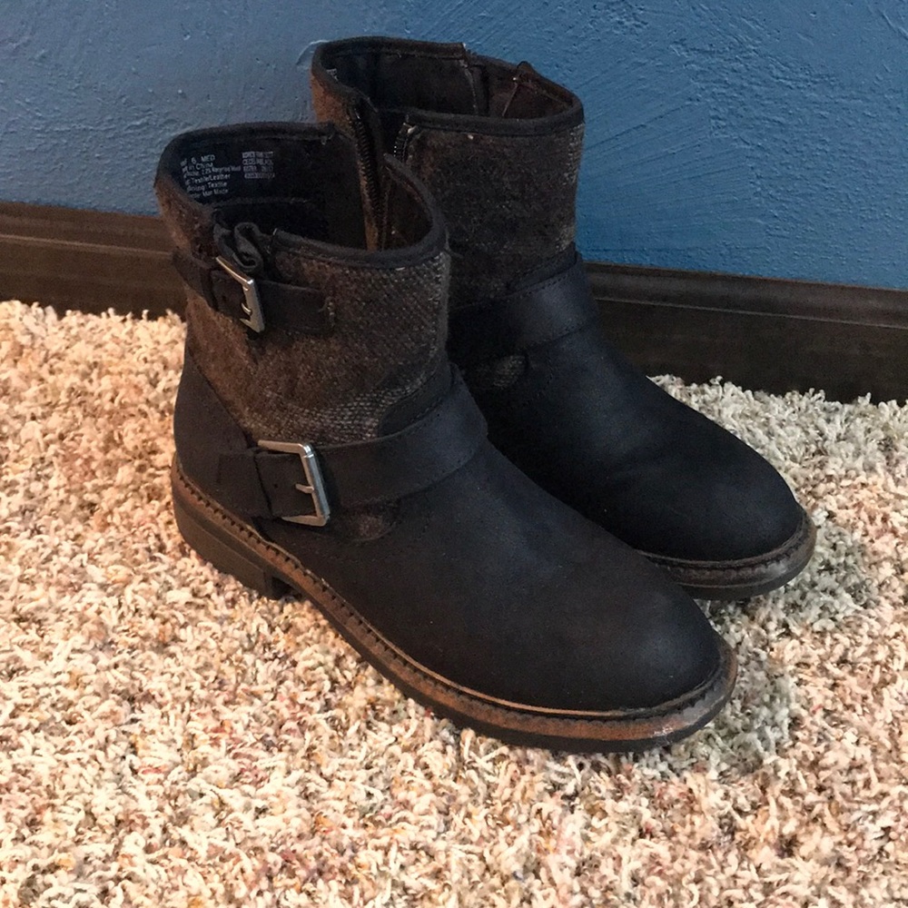 Sonoma sz 6 black/brown half boots